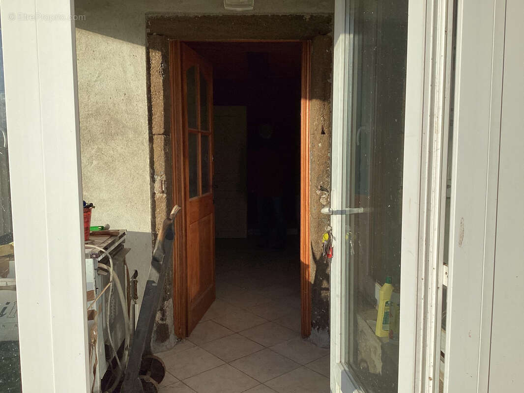 Ferme avec dépendances A RENOVER - sur terrain d'env 1200 m2 - photo 61