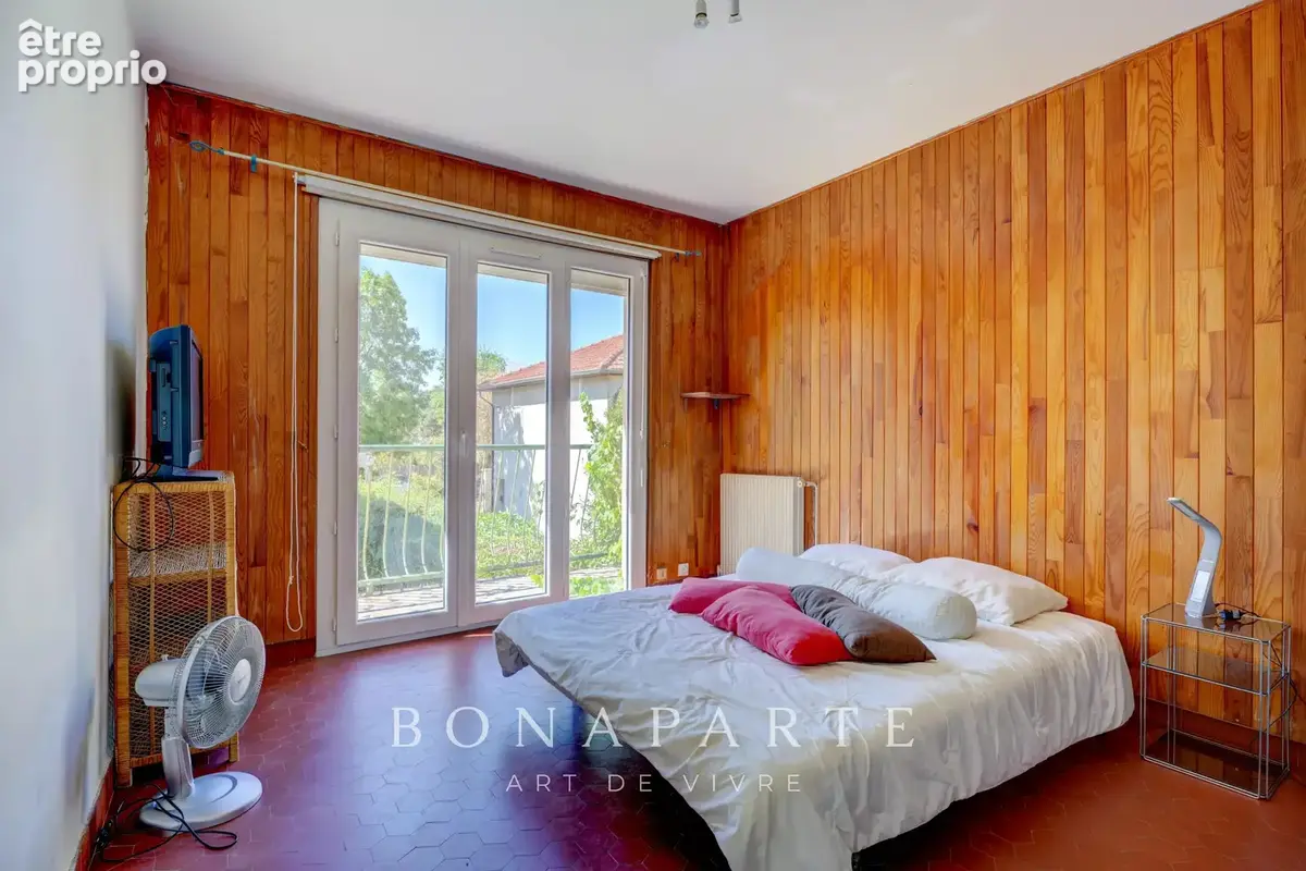 Décines – propriété familiale 197 m² – maison principale & maison indépendante – terrain 664 m² - photo 18
