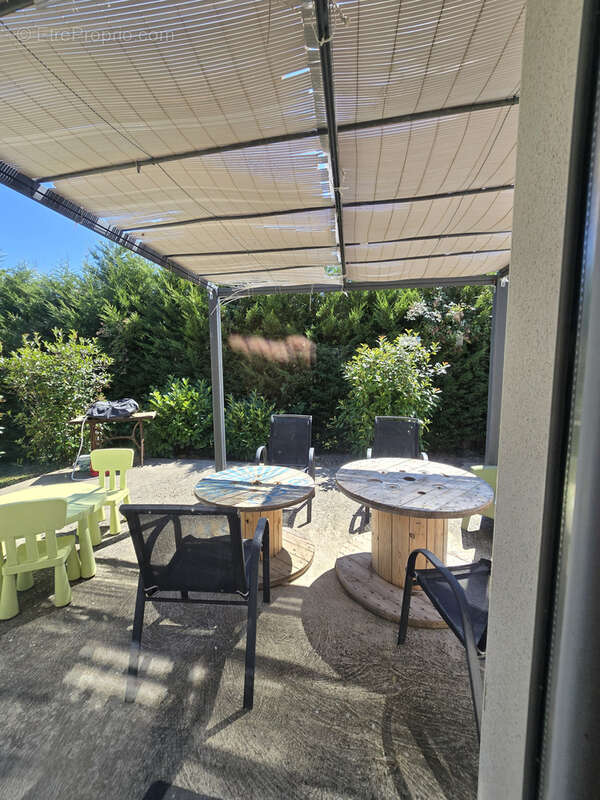 Maison 79 m² à Saint-Sylvestre-Pragoulin  - photo 2
