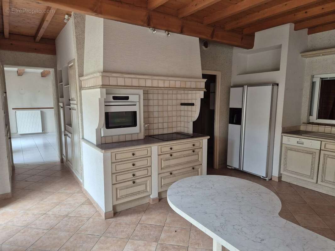 Maison à MONTAIGU-DE-QUERCY