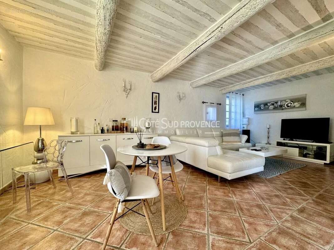 Maison à MAZAN