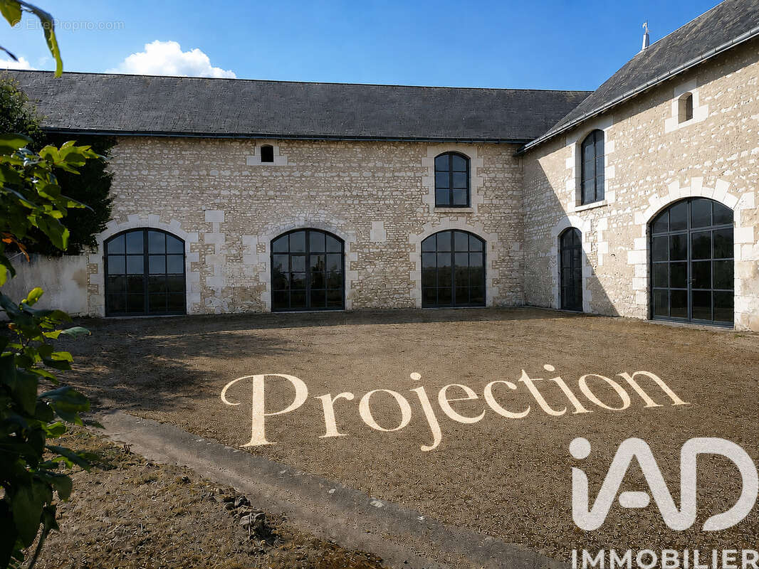 Maison 120 m² à La Tour-Saint-Gelin  - photo 3