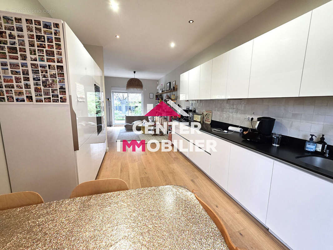 Maison à MAISONS-LAFFITTE