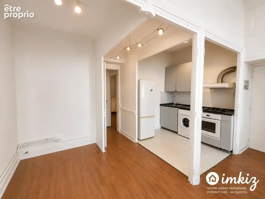 T2 de 50m² avec cachet à rénover - Fort potentiel - photo 6