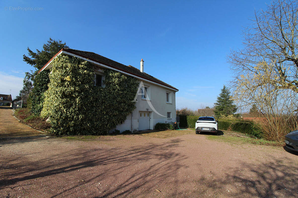 Maison à SAINT-GERVAIS-LA-FORET