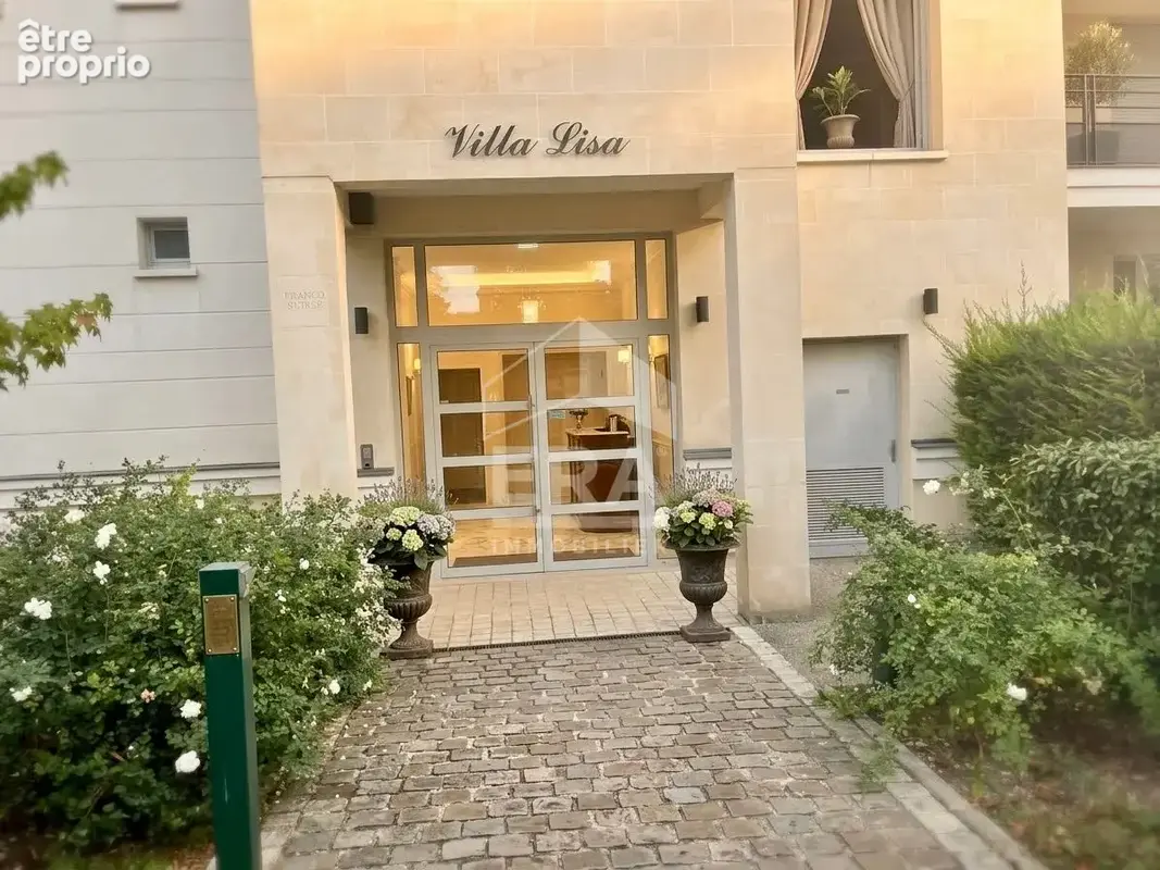 Appartement à VILLEPREUX