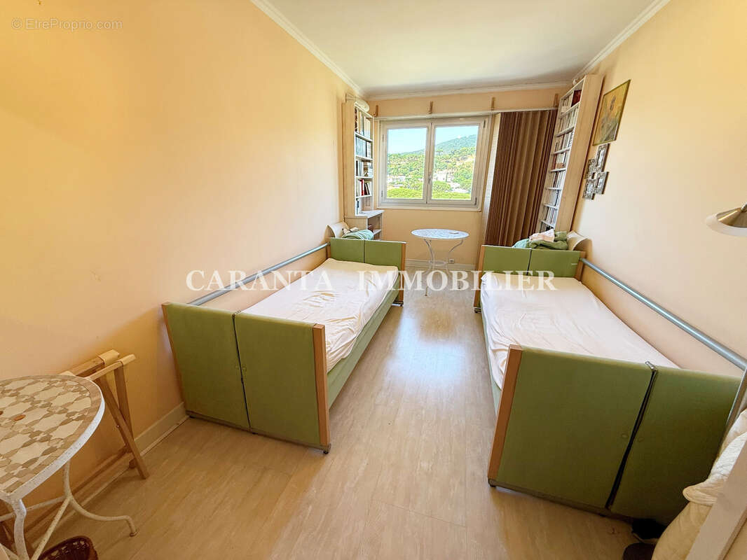 Appartement 3 pièces dernier étage Vue Mer avec garage, parking et cave résidence avec piscine et tennis - photo 8