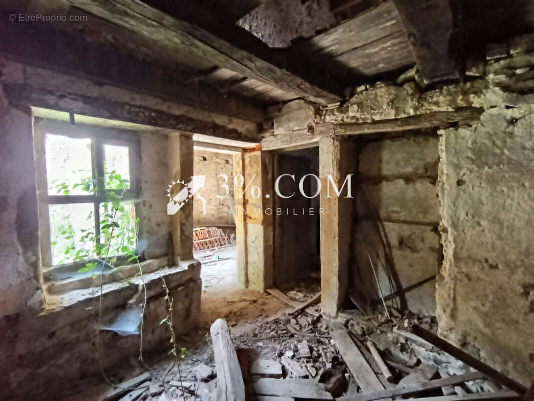 Ancienne maison sur la commune d'Azerailles 541220 - photo 6