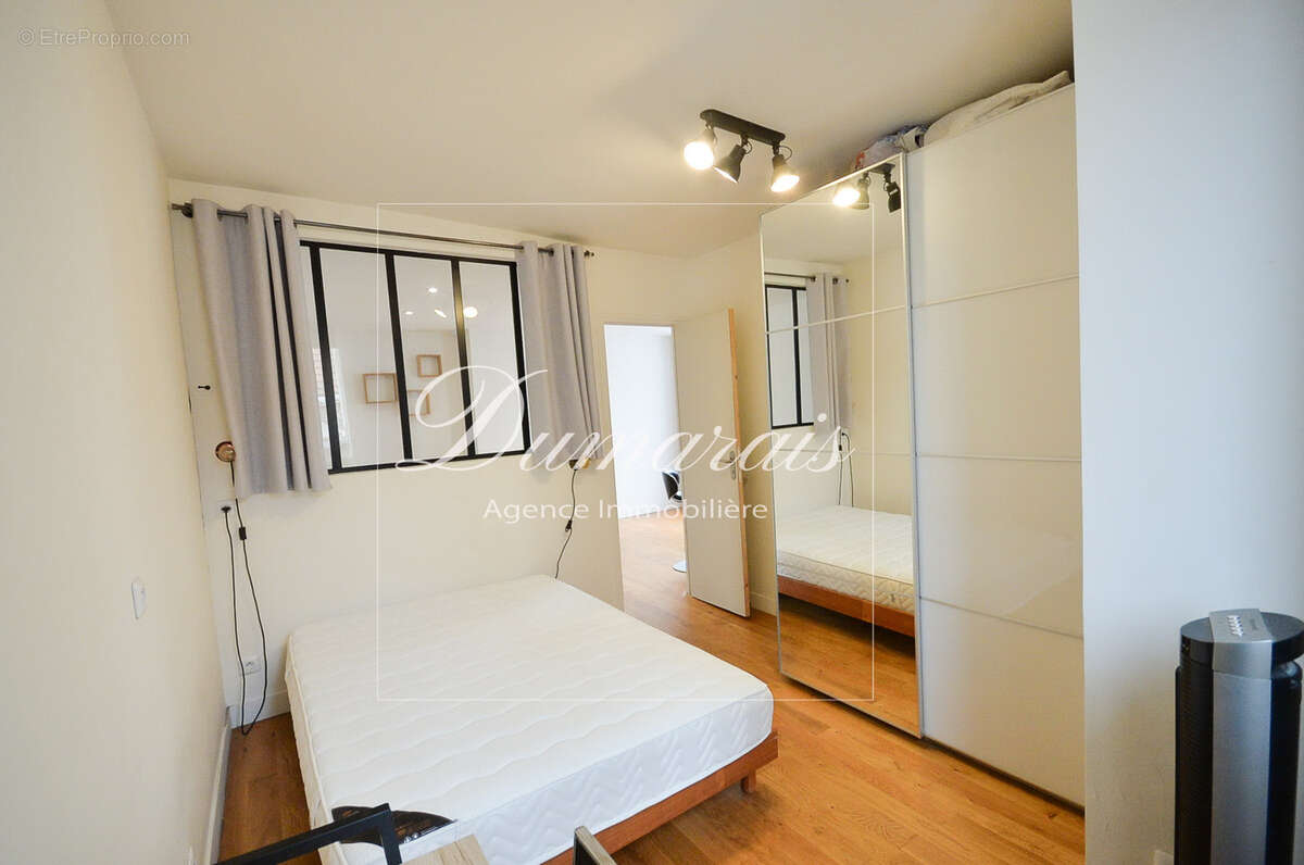 Appartement à PARIS-3E