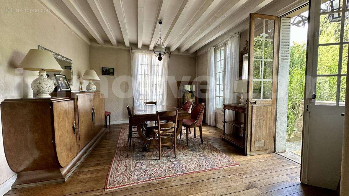 DBF65FB6-5138-41C4-BE67-81C1670A49B1_1_105_c - Appartement à CHARENTON-LE-PONT