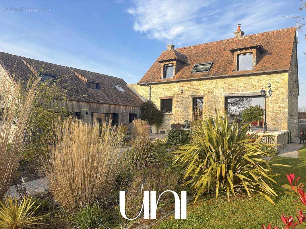 Maison à CARCAGNY