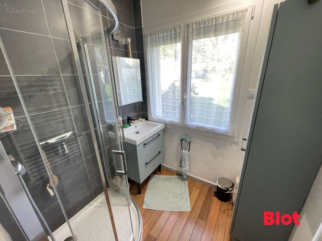 Maison à LE MINIHIC-SUR-RANCE