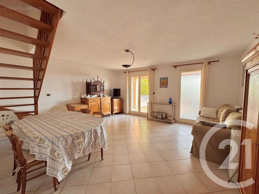 Maison à BORMES-LES-MIMOSAS