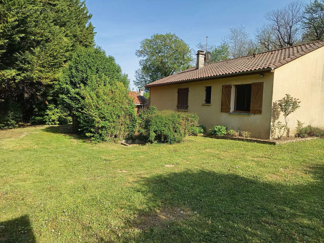 Maison à ANNESSE-ET-BEAULIEU