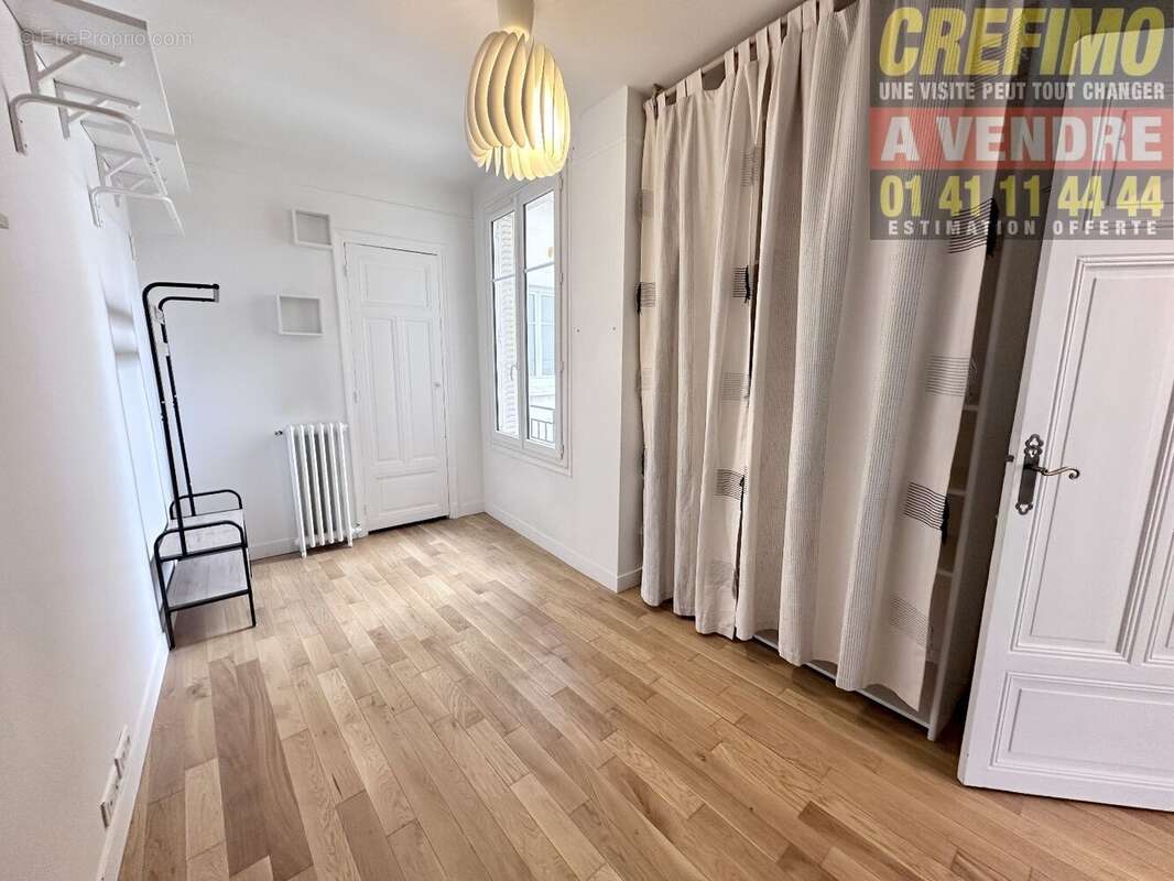 Appartement à COURBEVOIE