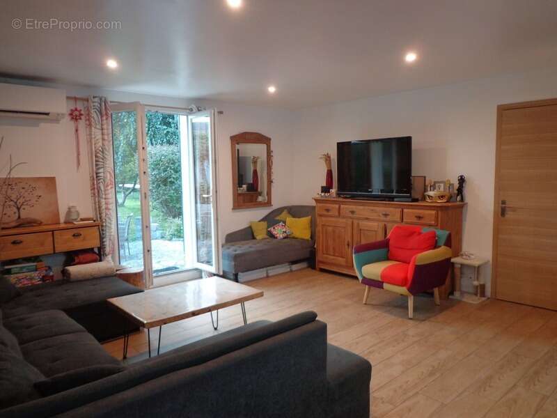 Maison à LE PLESSIS-BELLEVILLE