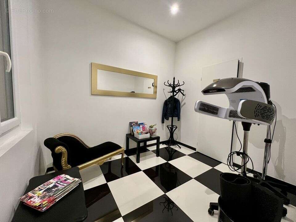 Commerce à MARSEILLE-4E