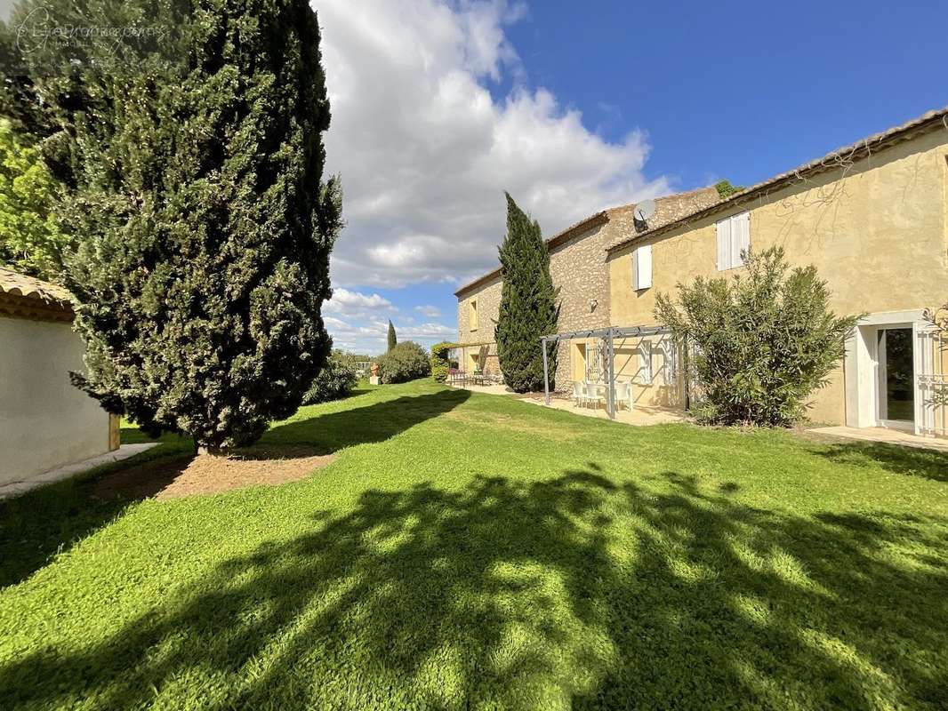 Maison à LE THOLONET