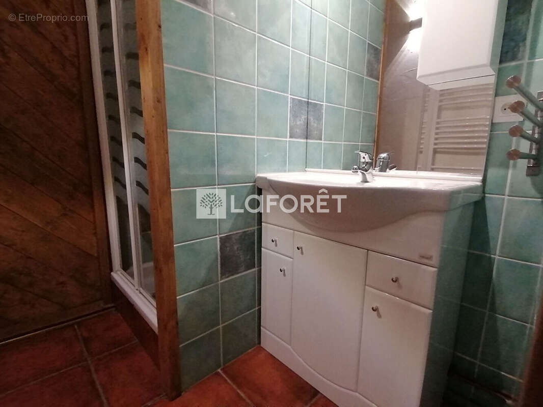 Appartement à LES CHAPELLES