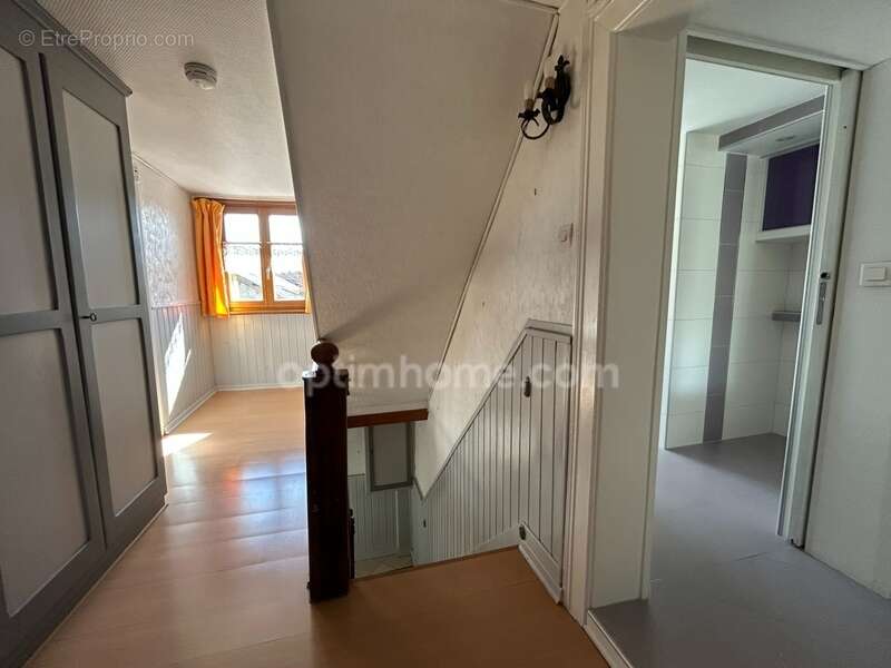 UFFHEIM, Magnifique maison alsacienne, 159.50m², 4chambres, climatisation, panneaux solaires. Beaucoup de cachet et de charmes - photo 10