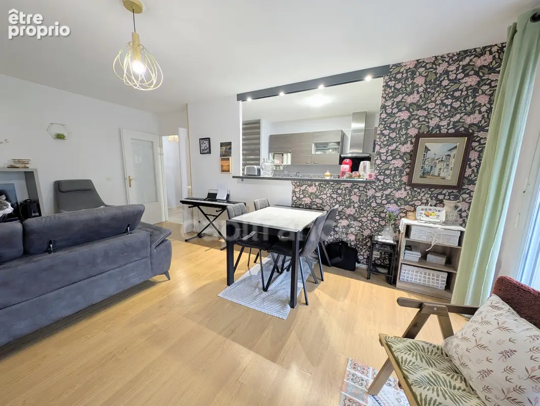 Appartement à CORBEIL-ESSONNES