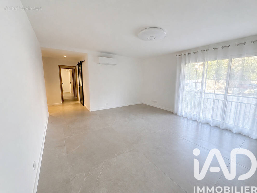 Photo 1 - Appartement à HYERES