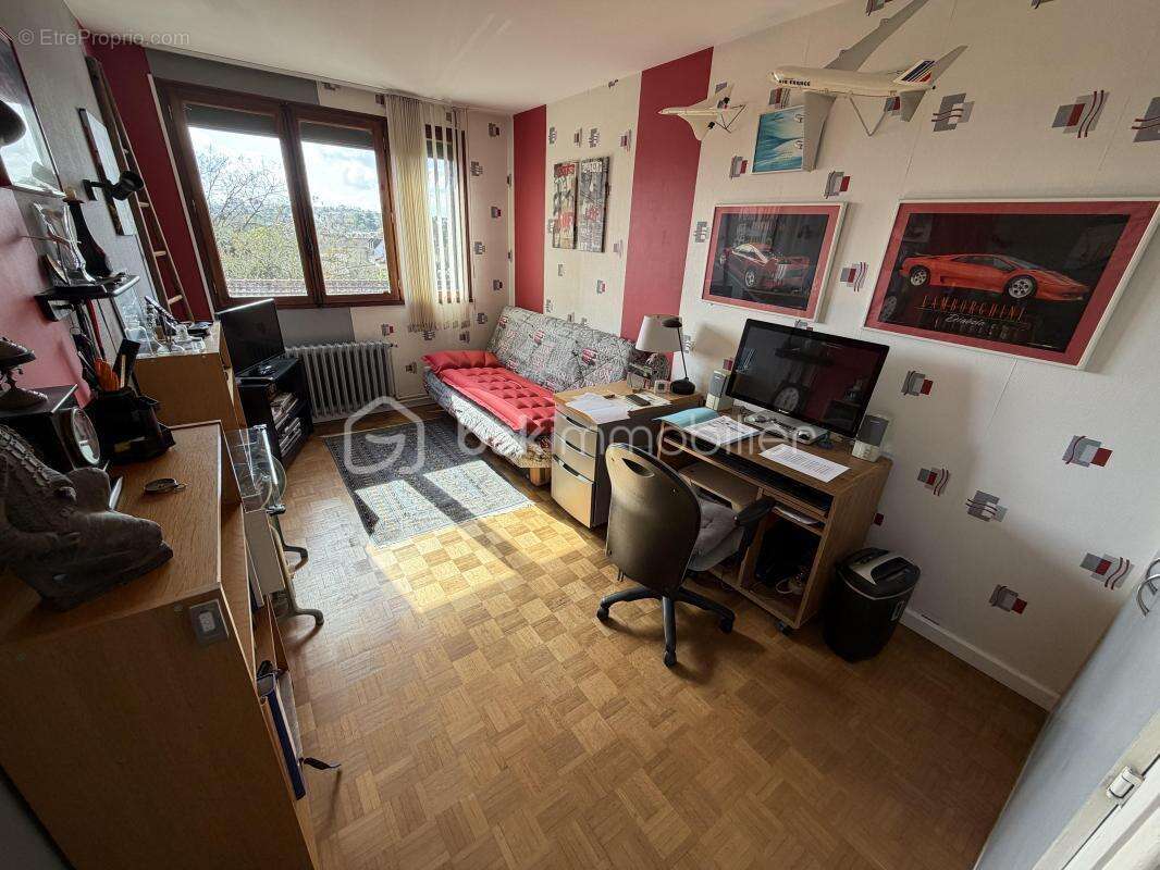 Appartement à CORBEIL-ESSONNES