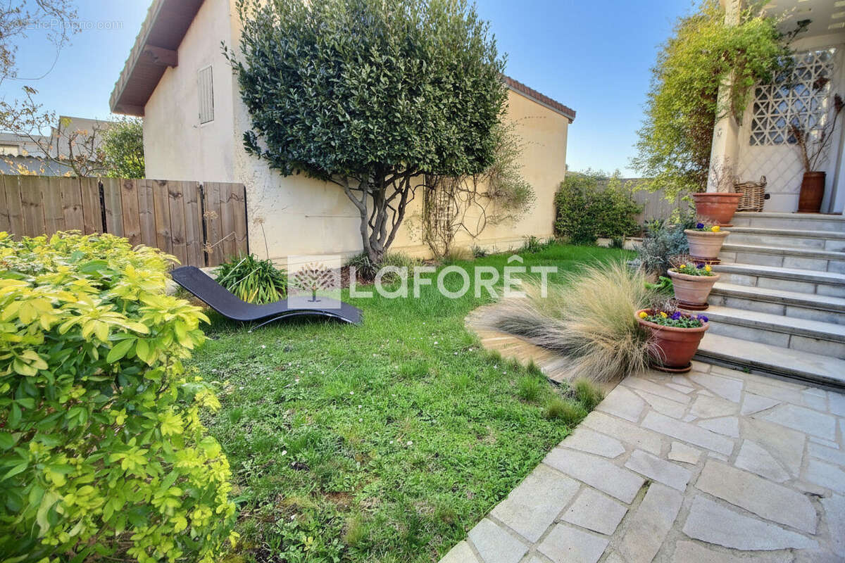 Maison à RUEIL-MALMAISON