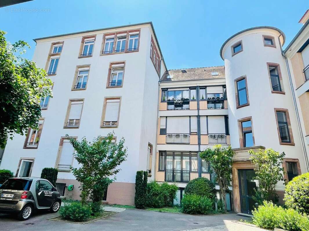   - Appartement à STRASBOURG