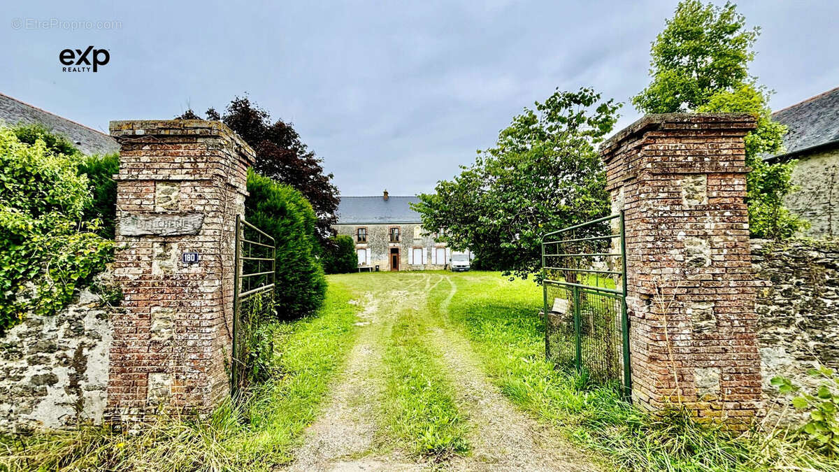 Maison à LAVAL