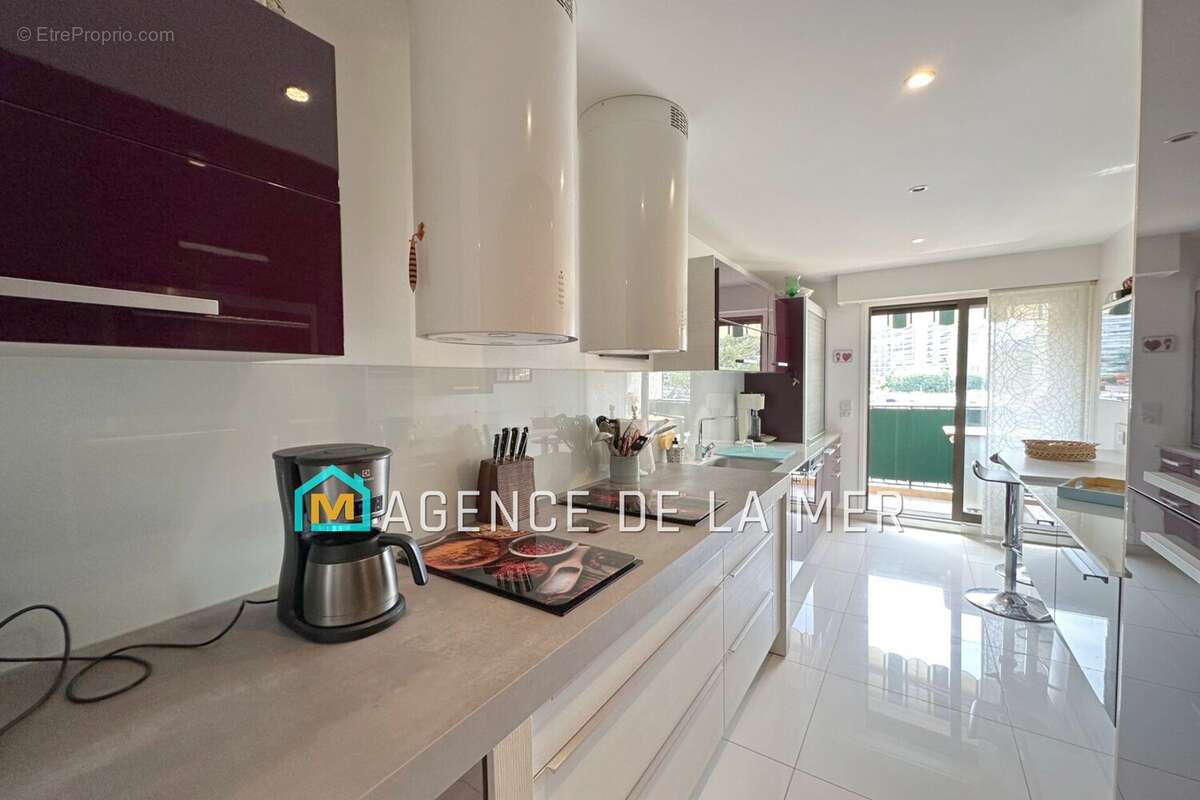 Appartement à MANDELIEU-LA-NAPOULE