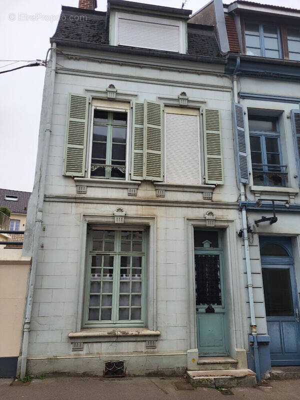 Maison à MONTREUIL
