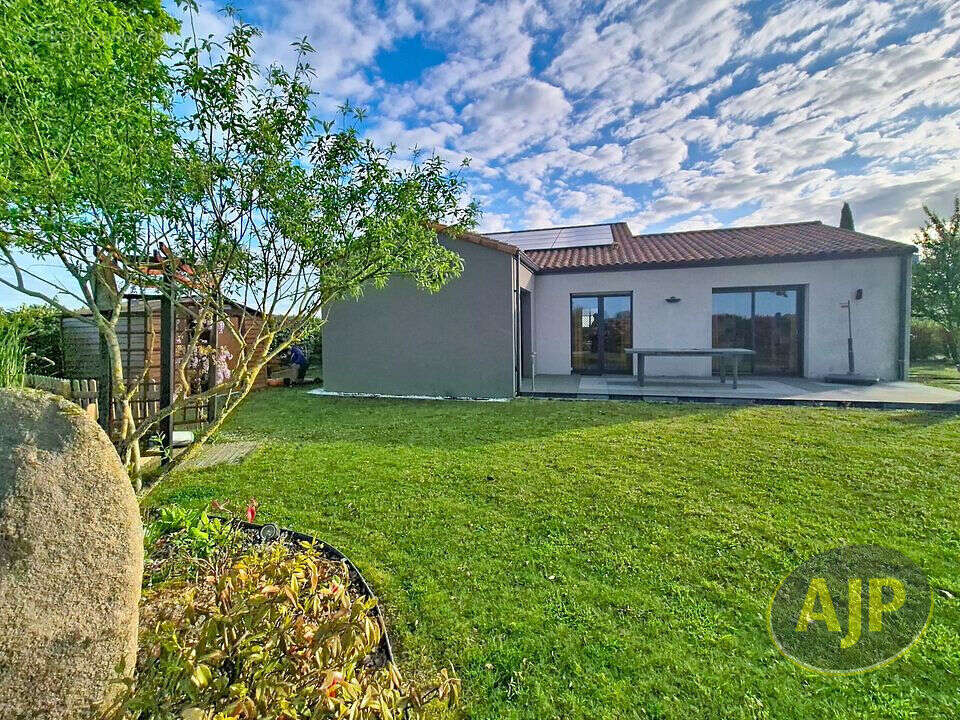 Maison à L'HERBERGEMENT