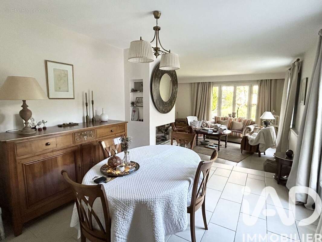 Photo 3 - Maison à MARIGNY-LES-USAGES