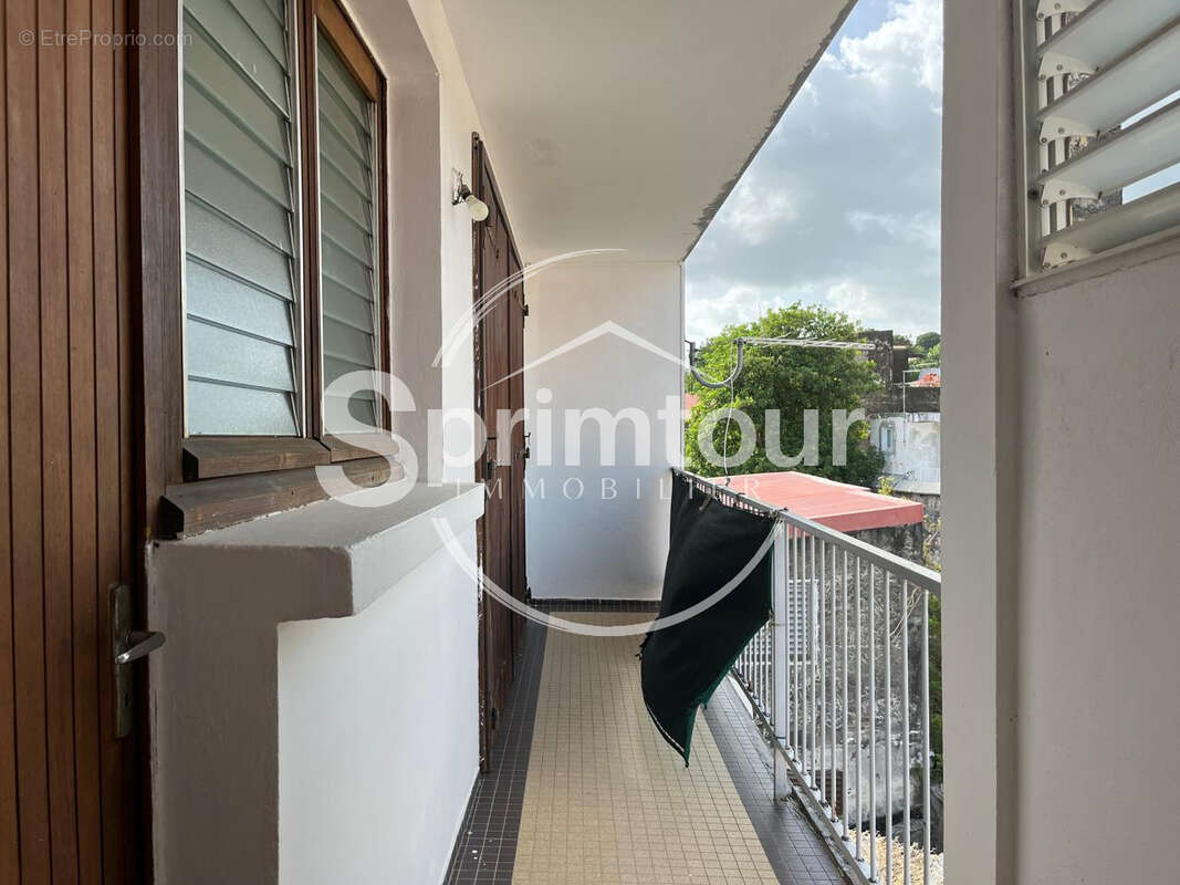 BASSE-TERRE- Immeuble de rapport avec fort potentiel locatif   Proximité immédiate du centre-ville - photo 24