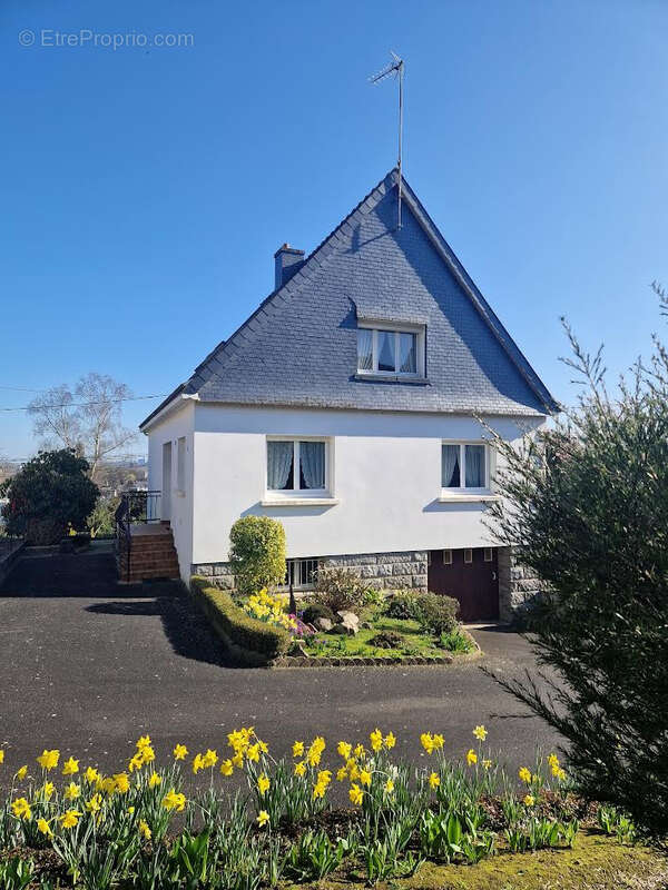 Maison à PONTIVY