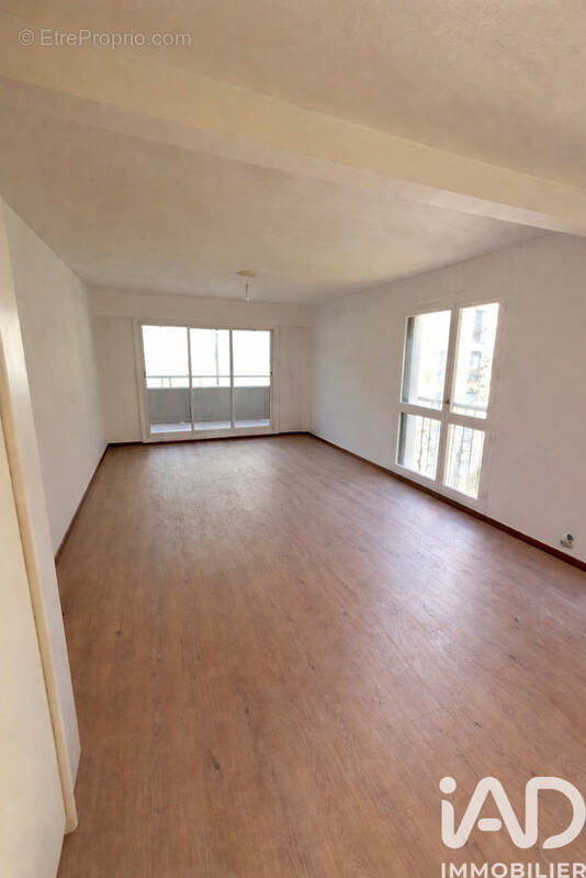 Photo 1 - Appartement à MARSEILLE-10E