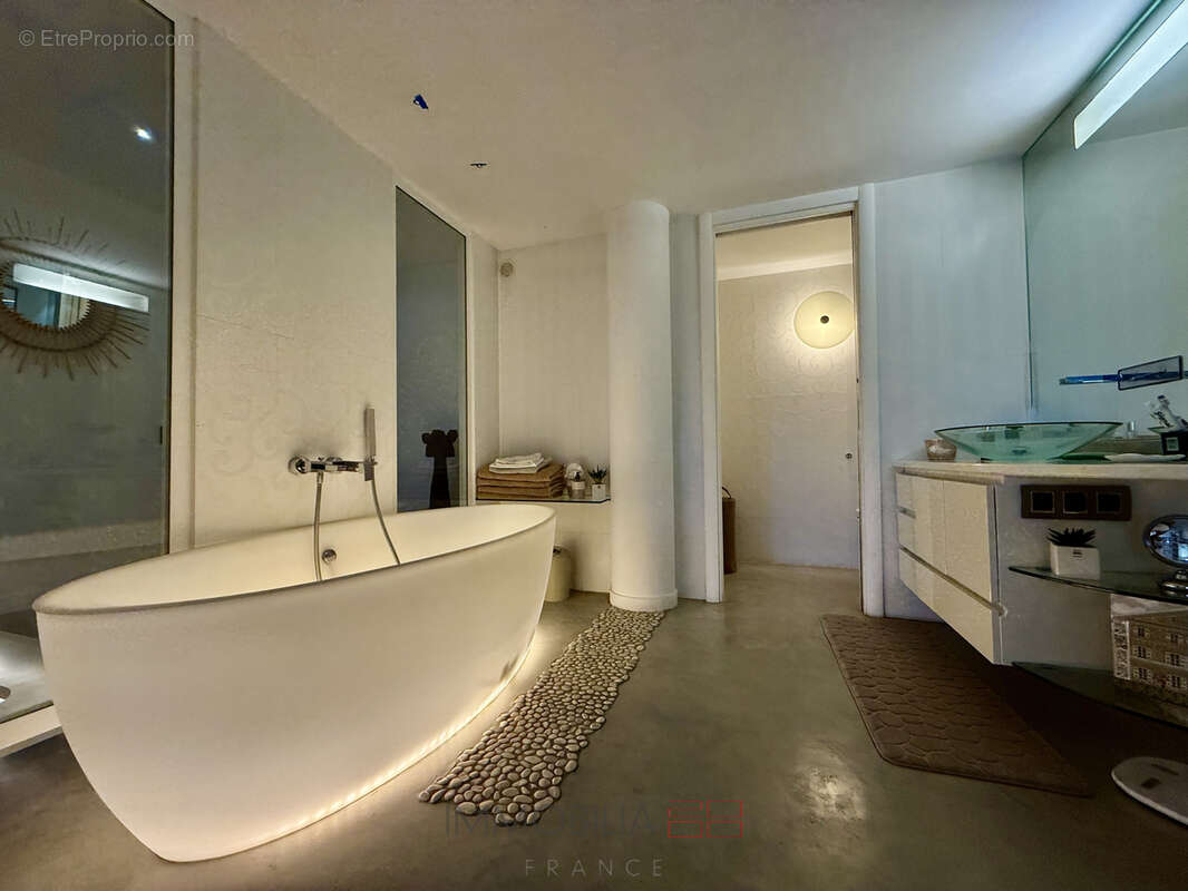 Loft d’exception avec vue mer   cadre exclusif & prestations premium - photo 16