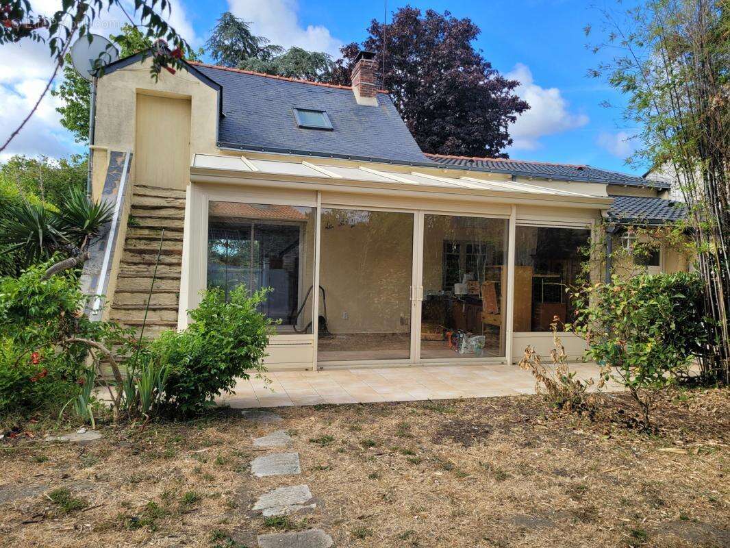 Maison à LIGNE