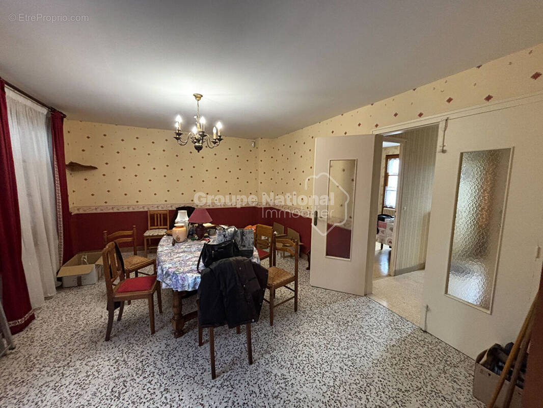 Maison à PIERREFONDS