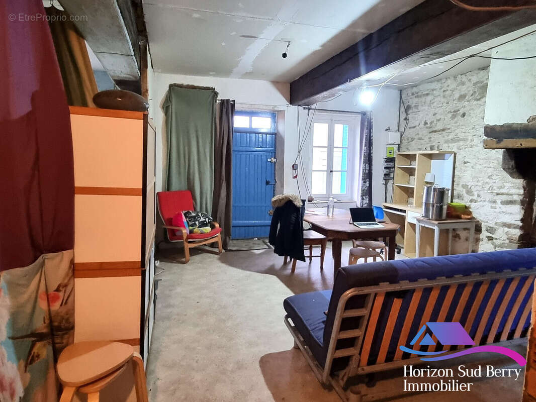 Maison à GENOUILLAC