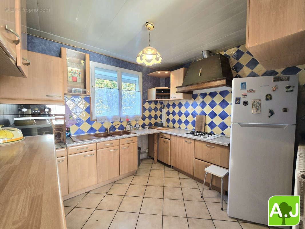 Maison à EZY-SUR-EURE