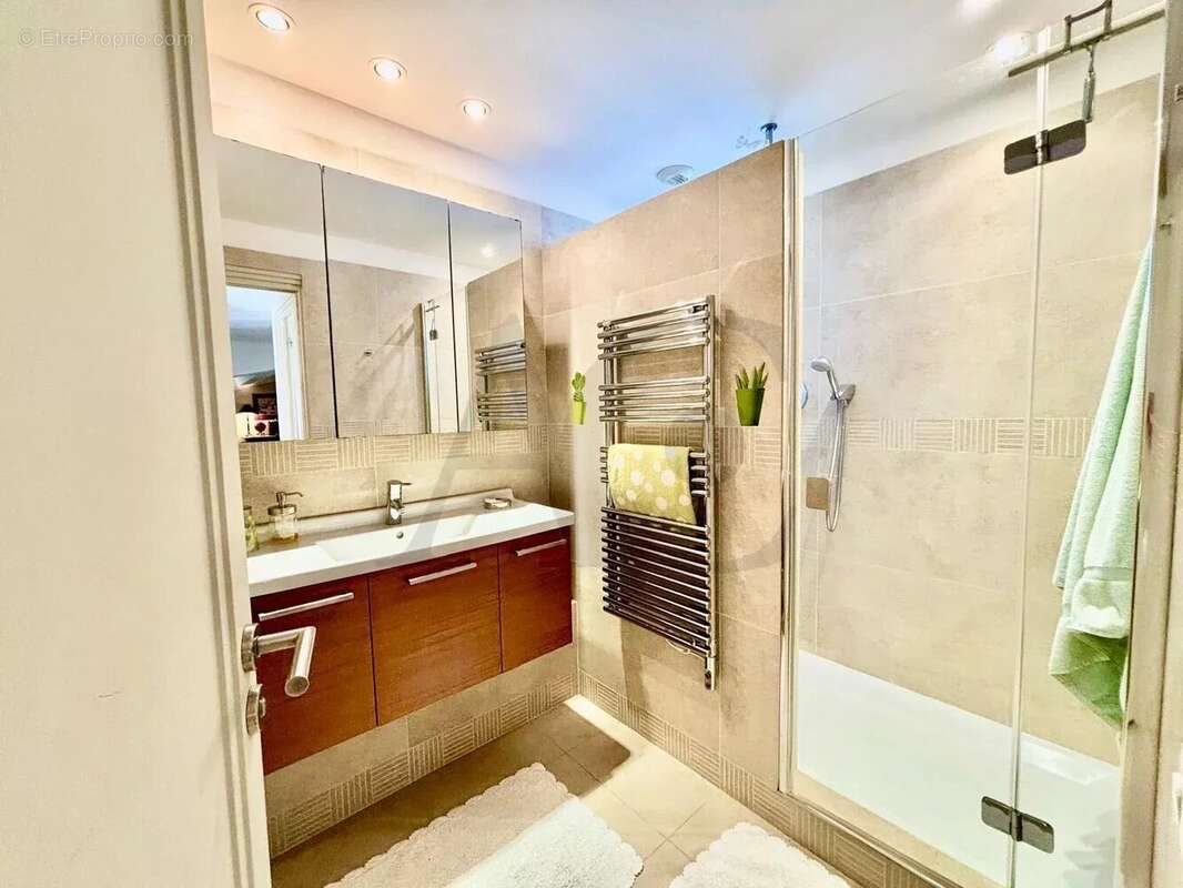 Maison à VILLENEUVE-LOUBET