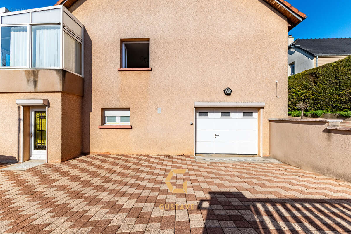 Maison à VAROIS-ET-CHAIGNOT