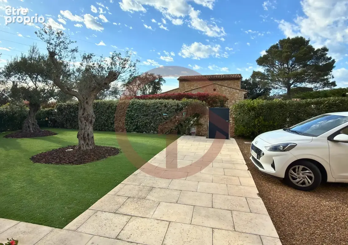 Viager Occupé — Villa plain-pied 108 m2 piscine vue Estérel — Saint-Raphaël Valescure - DÉCOTE 25% - photo 14