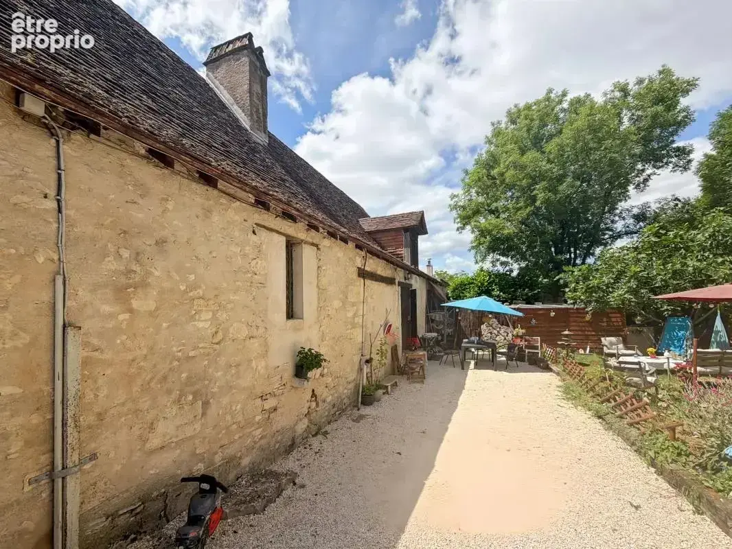 Immeuble de rapport à Limeyrat – Revenus locatifs immédiats - photo 2