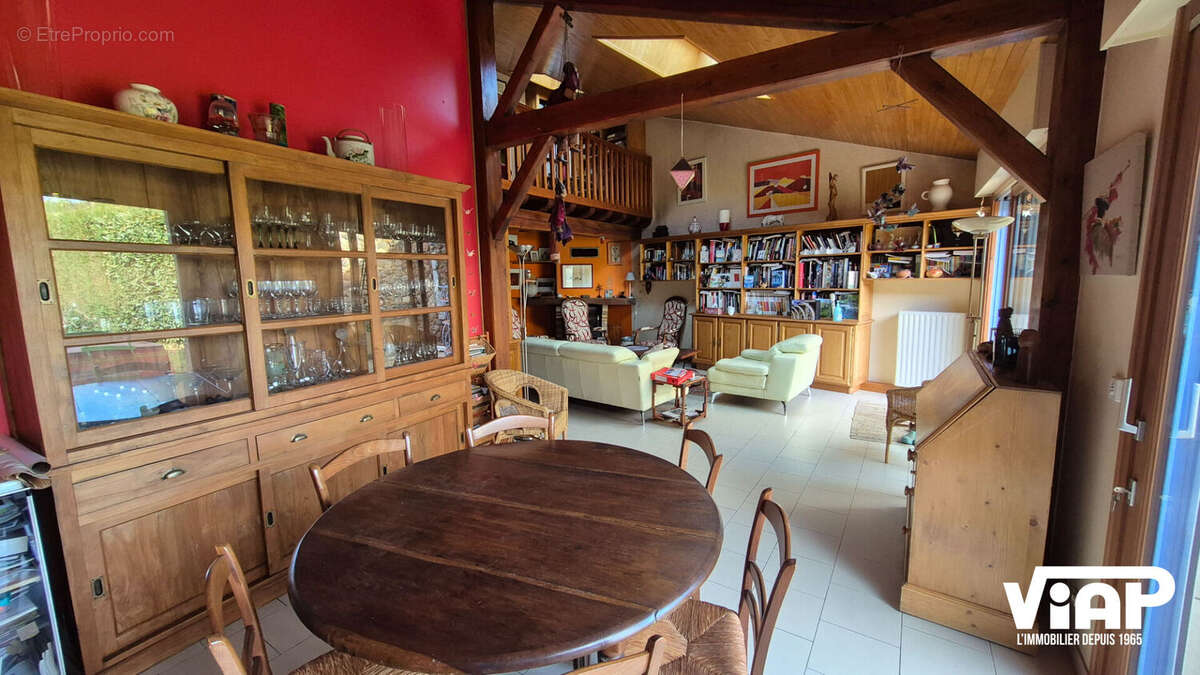 Maison à EXIDEUIL