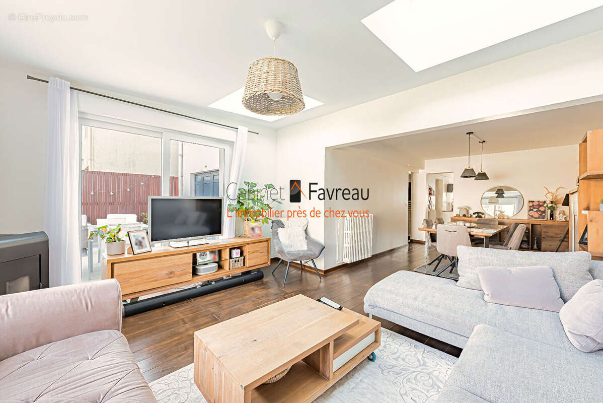 Maison à CHEVILLY-LARUE