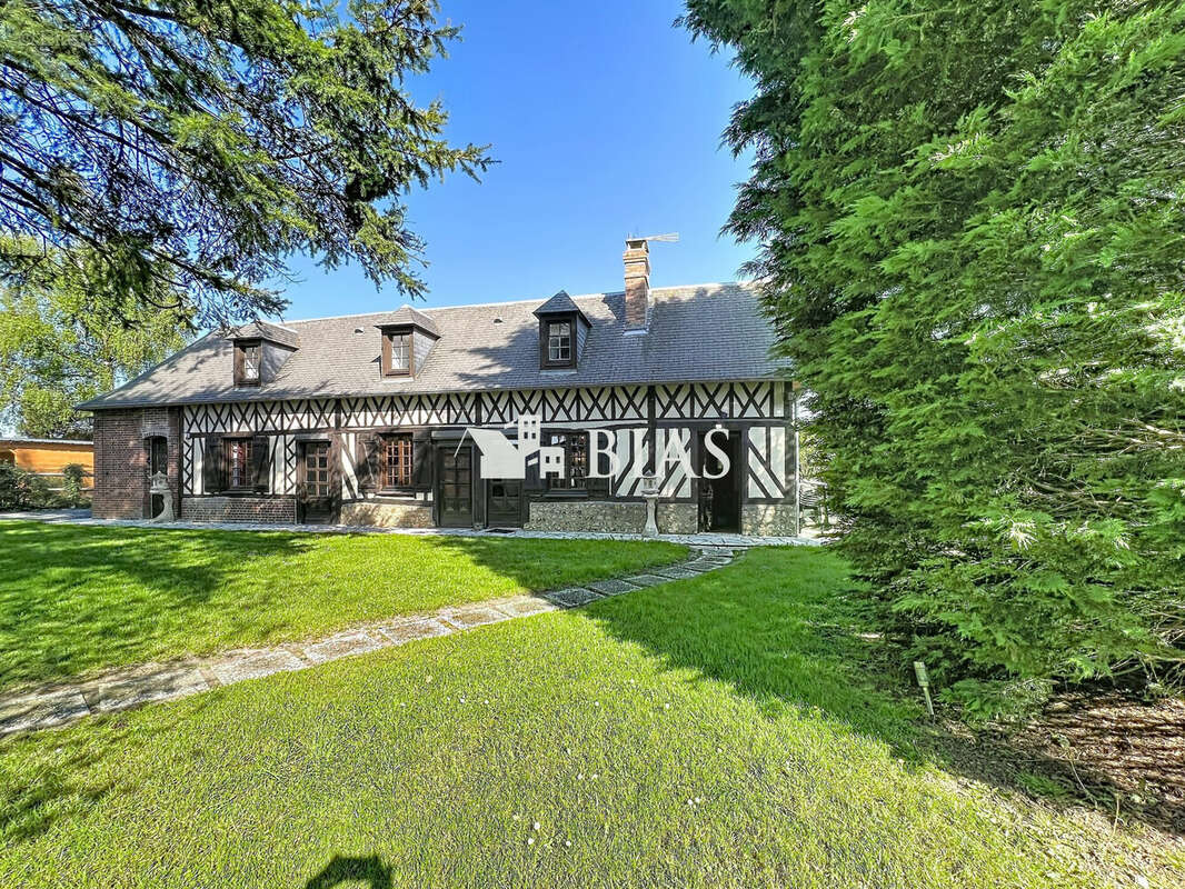 Maison à BERNAY