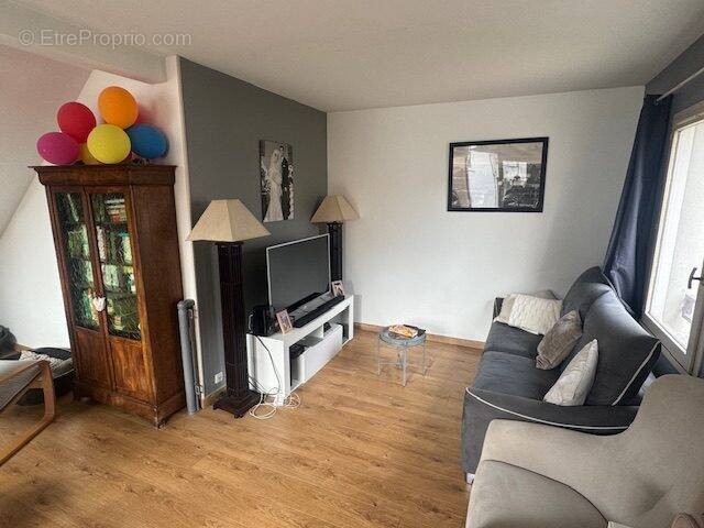 Appartement 72 m² à Acheres  - photo 3